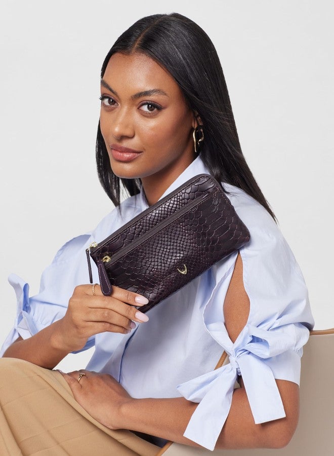 Hidesign Women's Leather Clutch - Image 2